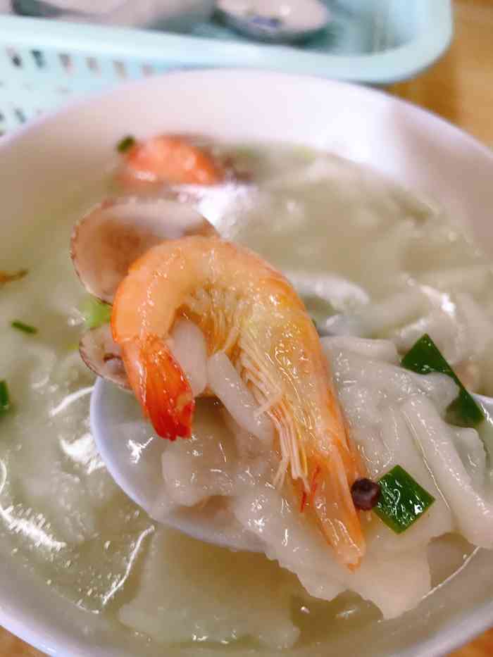 连江特色海鲜锅边(岳峰路店)-"位于岳峰路和福新路交叉口.