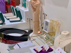 -LADY FAFA(巨鹿路陕西南路路口店)
