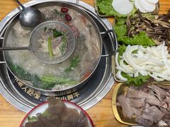 -刘少华贵州小黄牛·鲜牛肉火锅(总店)