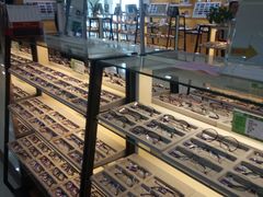 -广州眼镜直通车超市(金晶大道店)