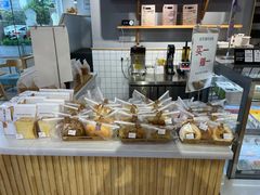 -焙丽拾光(麦凯乐直营店)