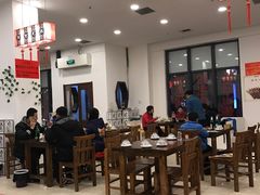 大堂-老猎户炭火锅羊汤(万达店)