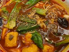 黏糊麻酱麻辣烫-破店肥哈·东北烧烤(南山保利店)