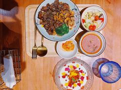 -POKEE VIA&Brunch·维娅(重庆来福士店)