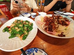 -旺角小渔村·海肠捞饭开创者(环山路店)