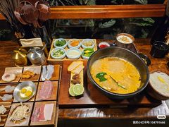 -银米·云南传统过桥米线(双廊黑金冠店)