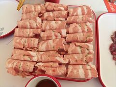-毛辣果·贵州红酸汤牛肉火锅(西单店)