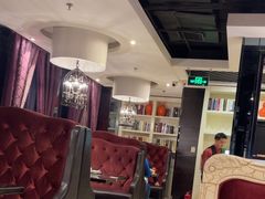 -高第街56号餐厅(美莲广场店)
