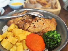 -8PINTS八品脱·日料·烧鸟·精酿小酒馆(莘庄店)
