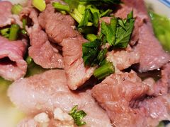 鲜牛肉-肖四女乐山跷脚牛肉(世博源店)