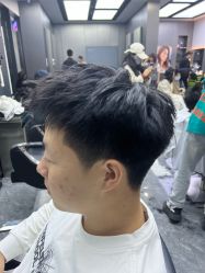 -米可造型烫发染发