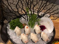 -湊湊火锅·茶憩(杭州湖滨银泰in77店)