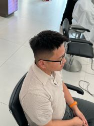 -Z.X HAIR SALON张新美业