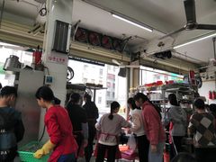 -后街女孩肠粉店