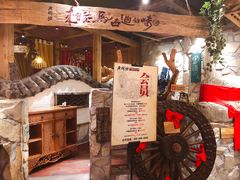 -老牌坊云南鱼豆花火锅(爱建店)