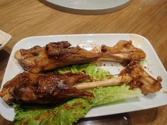 -蒙亨·阿木图赛(乌兰察布天恒广场店)
