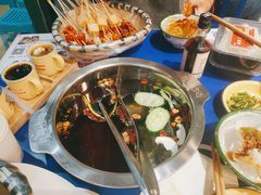 -马路边边串串香(苗栗路店)