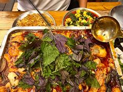 -后街佬·炭火鲜鱼杂(33小镇店)