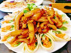 茄子很赞-Reunion BBQ 东北人餐厅