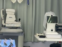 -视野联行眼镜•蔡司•依视路(温江店)