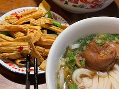 -矮子粉店1985·长沙米粉(湘春路店)