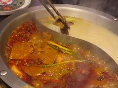 -沸炉重庆老火锅(军事博物馆店)