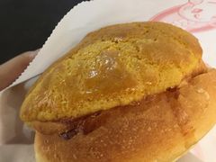 冰火菠萝包-好好味港式菠萝包(師大夜市 港式甜品 手工麵包 港式下午茶 專業烘焙 港式茶飲 菠蘿專賣 特調飲品 外送 精緻下午茶)