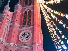 -Cuc Gach Quan Restaurant