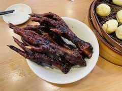 -佬钱湾仔(衣裳街店)