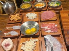 -银米·云南传统过桥米线(双廊黑金冠店)