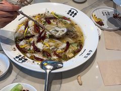 -渔语鱼酸菜鱼新川菜(来福士店)