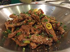 -张大师鸭爪爪特色干锅(南湖店)