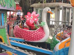 -顺德大良半月城游乐场