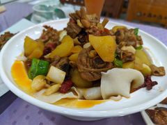 新疆大盘鸡-新疆巴州金丝特餐厅(大钟寺店)