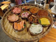 -地摊摊市井火锅(兰州总店)