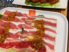 烤肉原切五花肉-么肆烤肉·中式自助·烤肉大排档(街道口季佳PAI店)