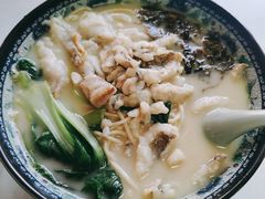 招牌黄鱼面-明呈黄鱼面馆(斜土路店)