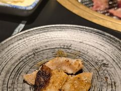 -山川小町·极番烧肉(新地假日广场店)