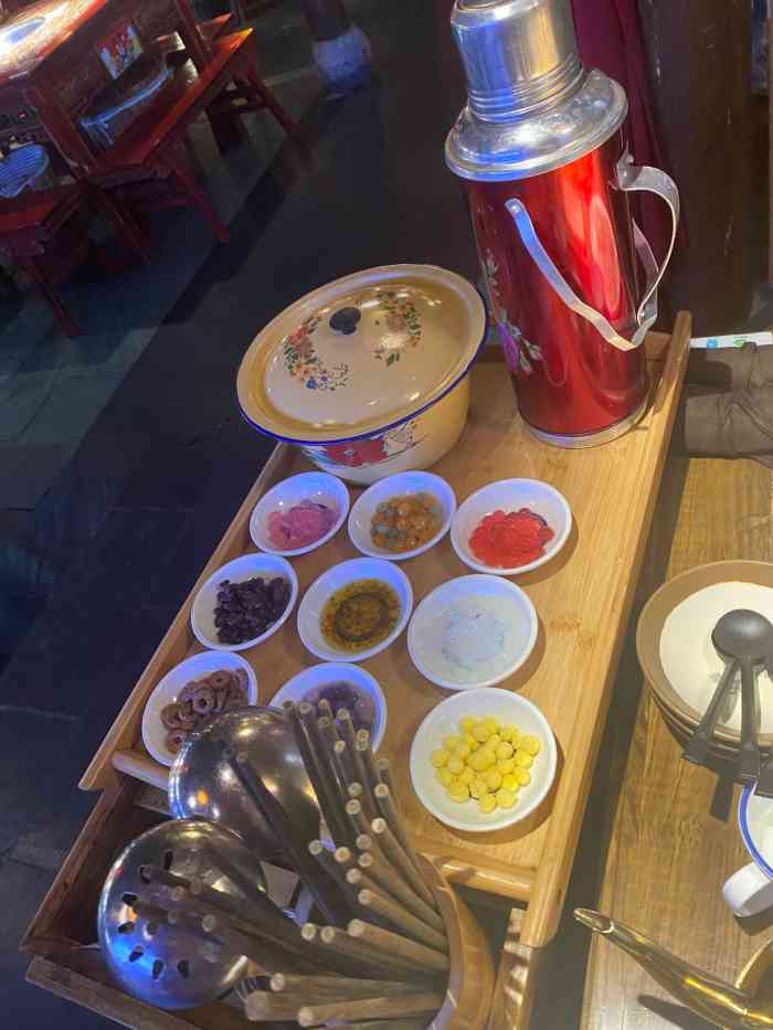 江二爷 重庆卤味火锅(天津路店)-"前面住院的时候,就听同房的病友在那