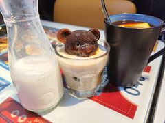 小熊牛奶冻鸳鸯-文通冰室·港式茶餐厅(江汉路店)