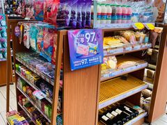 -全家便利店(四平路六店)