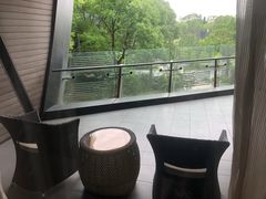 -上海滴水湖皇冠假日酒店