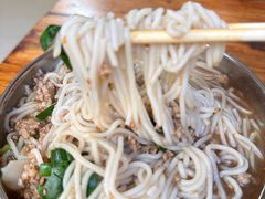 -正宗杨记普洱酸醋米线(总店)