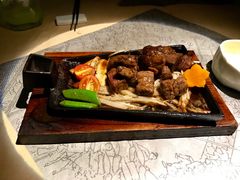 -穹六人间 people 6(岳阳路店)