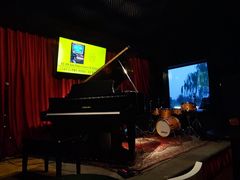 -东岸Cafe 爵士俱乐部