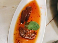 洞庭蜜藕-佬麻雀·新湘菜(东方宝泰店)