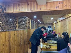 -老东镇啤酒屋海鲜加工·蒸汽海鲜·海鲜烧烤(台东店)