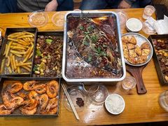 -老东镇啤酒屋海鲜加工·蒸汽海鲜·海鲜烧烤(台东店)