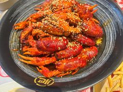 -肥肥虾庄·金牌油焖大虾(汉街SKP店)