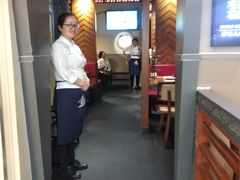 -左庭右院鲜牛肉火锅(金山万达店)